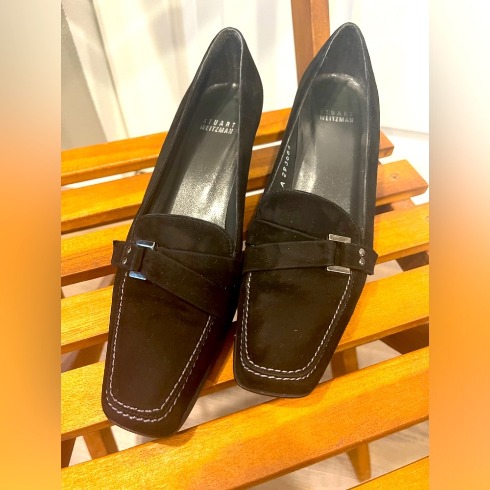 Stuart Weitzman Black Suede Chain Link Bow Driving Loafer Shoes Sz 6.5 M EUC